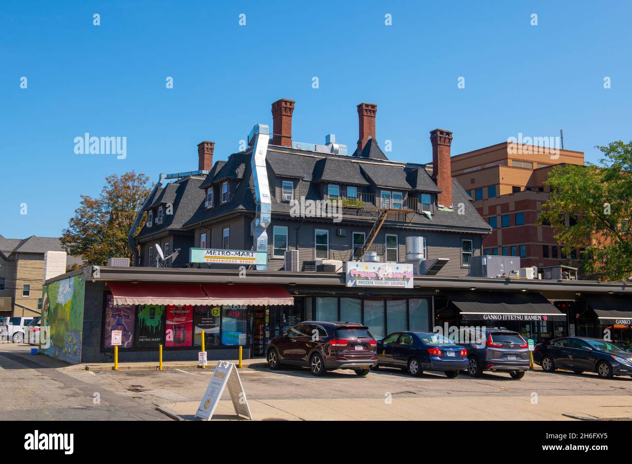 Storico edificio commerciale al 108 di Waterman Street a Thayer Street a College Hill nella città di Providence, Rhode Island RI, USA. Foto Stock