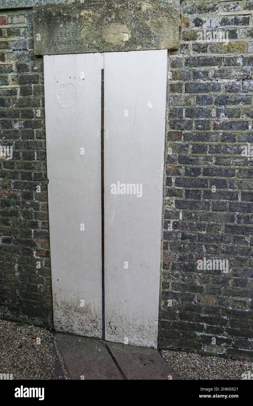 Prima linea meridiana nel Royal Observatory di Greenwich, Londra, Inghilterra, Regno Unito, Regno Unito Foto Stock