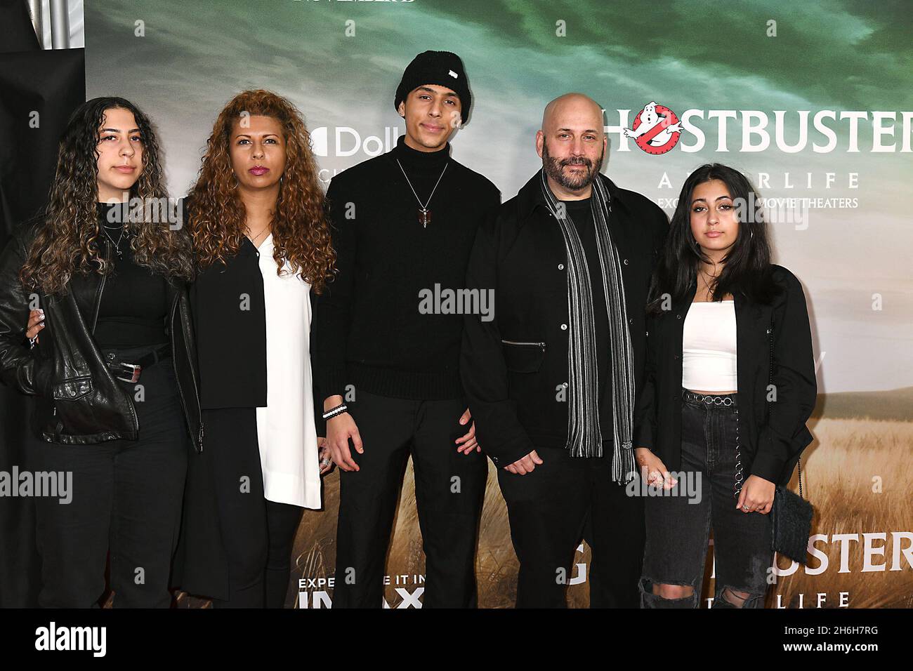 Aaronand Brenda Gilbert partecipa alla prima del film 'Ghostbusters:Afterlife' il 15 novembre 2021 alla AMC Lincoln Square a New York, New York, USA Robin Platzer/ Twin Images/ Credit: Sipa USA/Alamy Live News Foto Stock