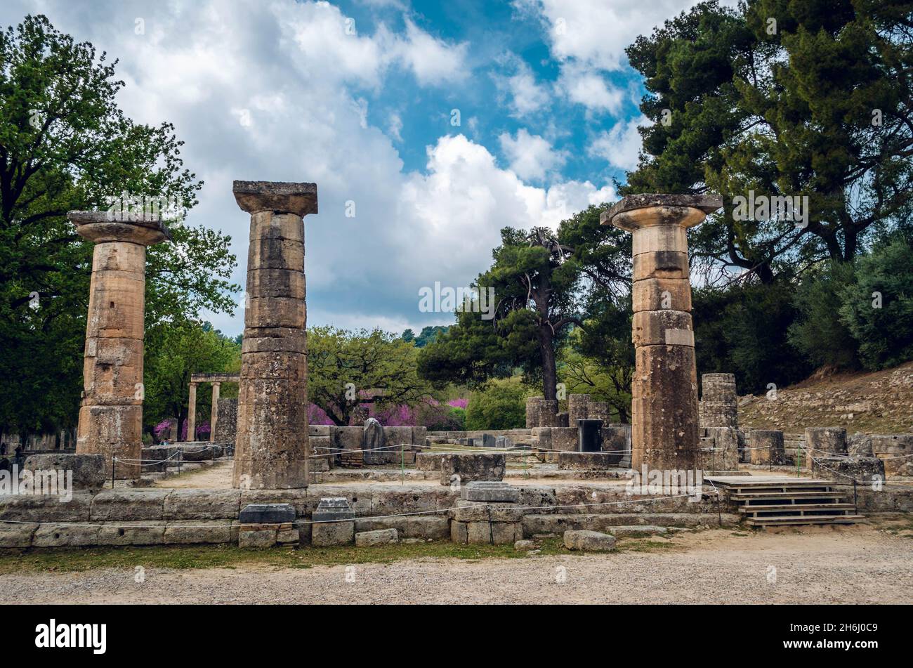 Il sito archeologico di Olimpia antica. Il luogo dove i giochi olimpici sono nati in tempi classici e dove la fiaccola olimpica oggi è innescata. Foto Stock