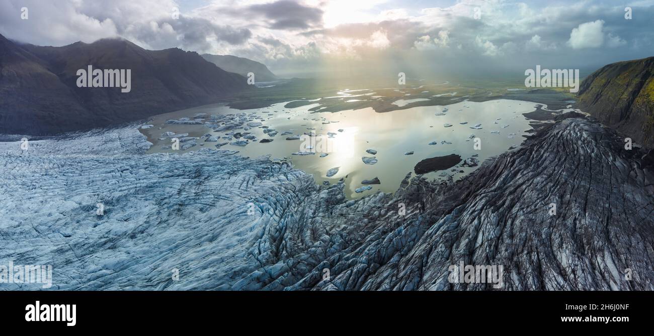 Spettacolare tonalità del ghiacciaio, vista panoramica ampia dall'alto Foto Stock