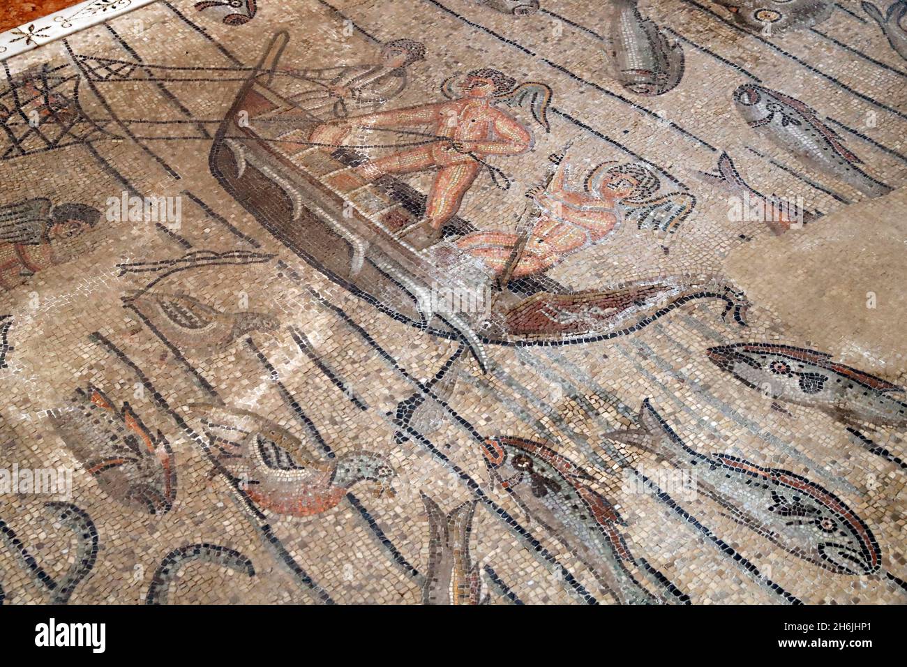 Pavimento a mosaico con simbolismo cristiano, IV secolo, Basilica Patriarcale di Aquileia, USA, Aquileia, Friuli Venezia Giulia, Italia Foto Stock