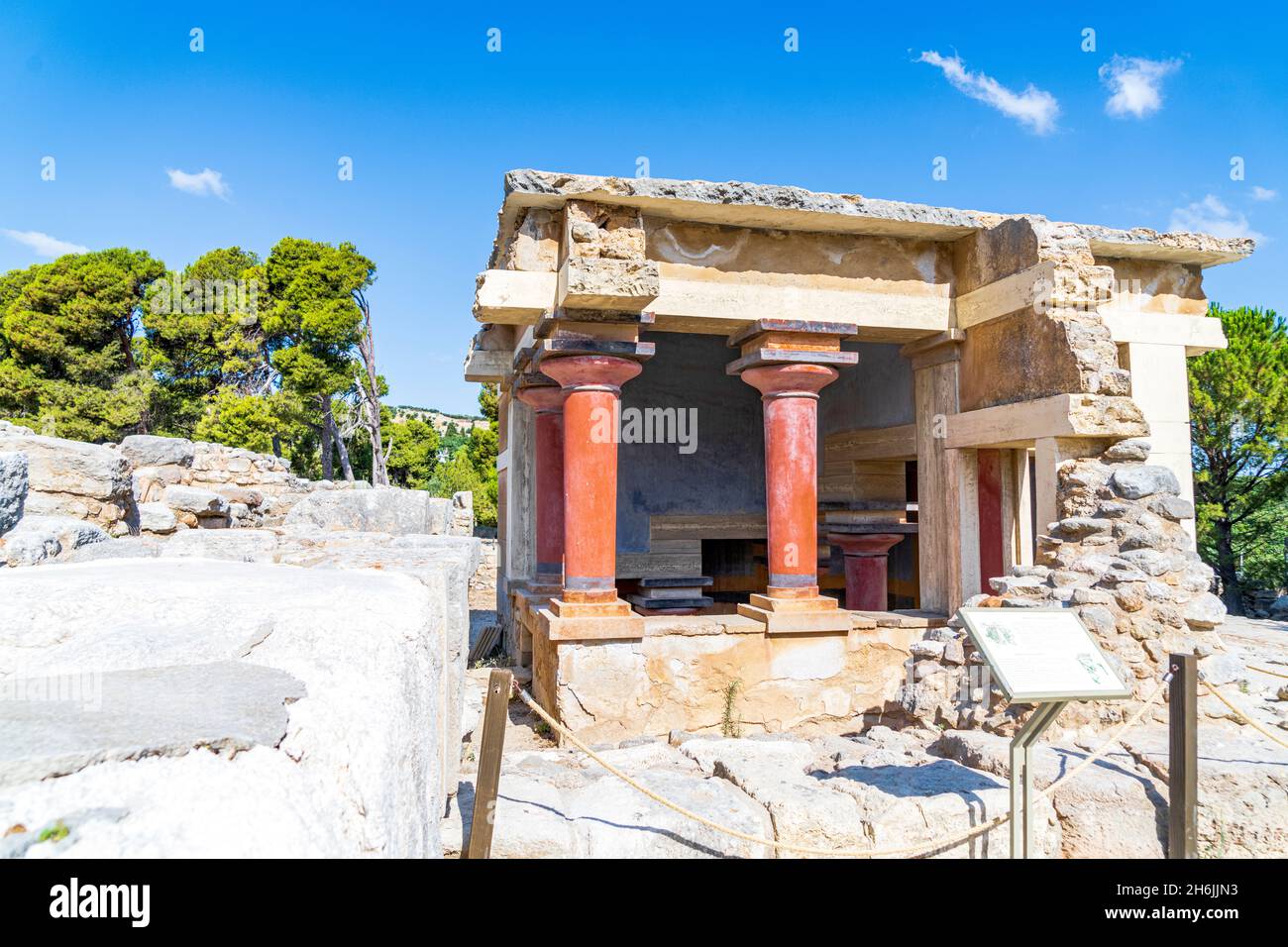 Antiche rovine del Palazzo Minoico nel sito archeologico dell'età del bronzo di Cnosso, Heraklion, Creta, Isole greche, Grecia, Europa Foto Stock