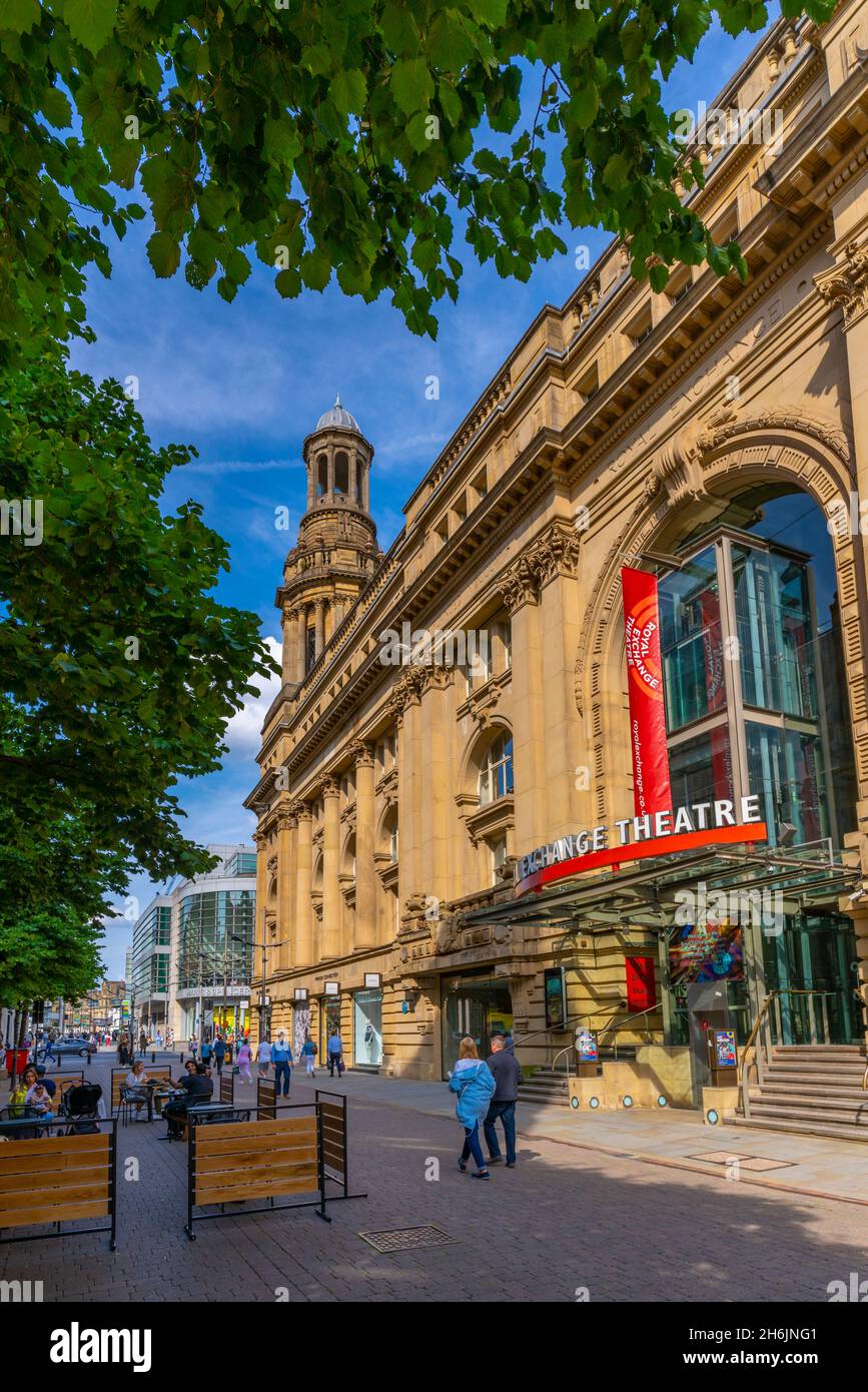 Vista del Royal Exchange Theatre in St. Anne's Square, Manchester, Lancashire, Inghilterra, Regno Unito, Europa Foto Stock