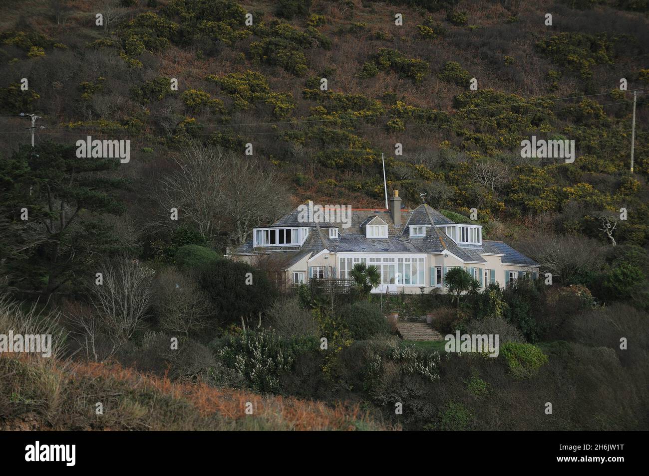 La casa remota del cantante Kate Bush sulla costa sud del Devon. Foto Stock