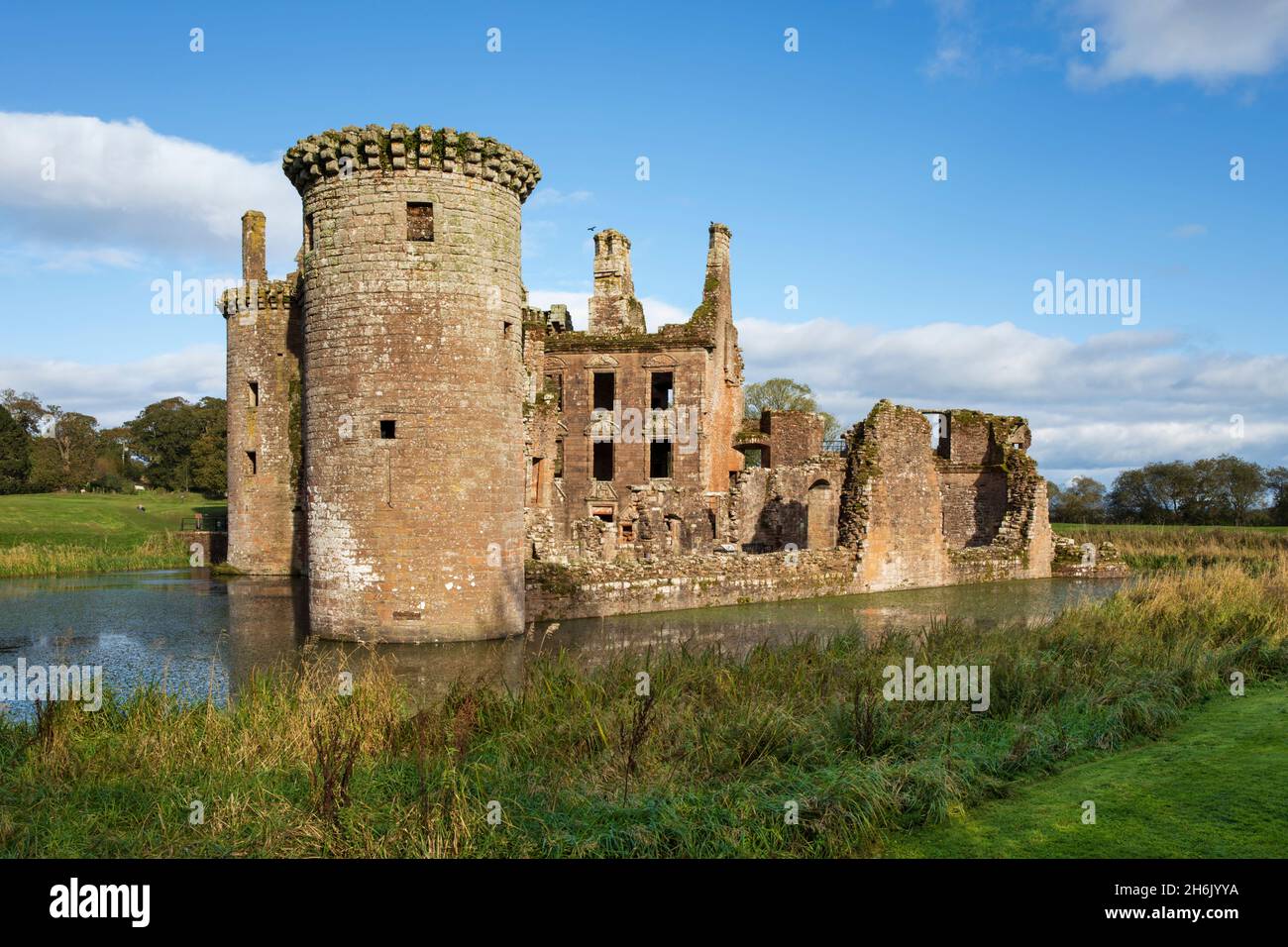 Caerlaverock Castello ormeggiato castello costruito nel 13 ° secolo, nei pressi di Dumfries, Dumfries e Galloway, Scozia, Regno Unito, Europa Foto Stock