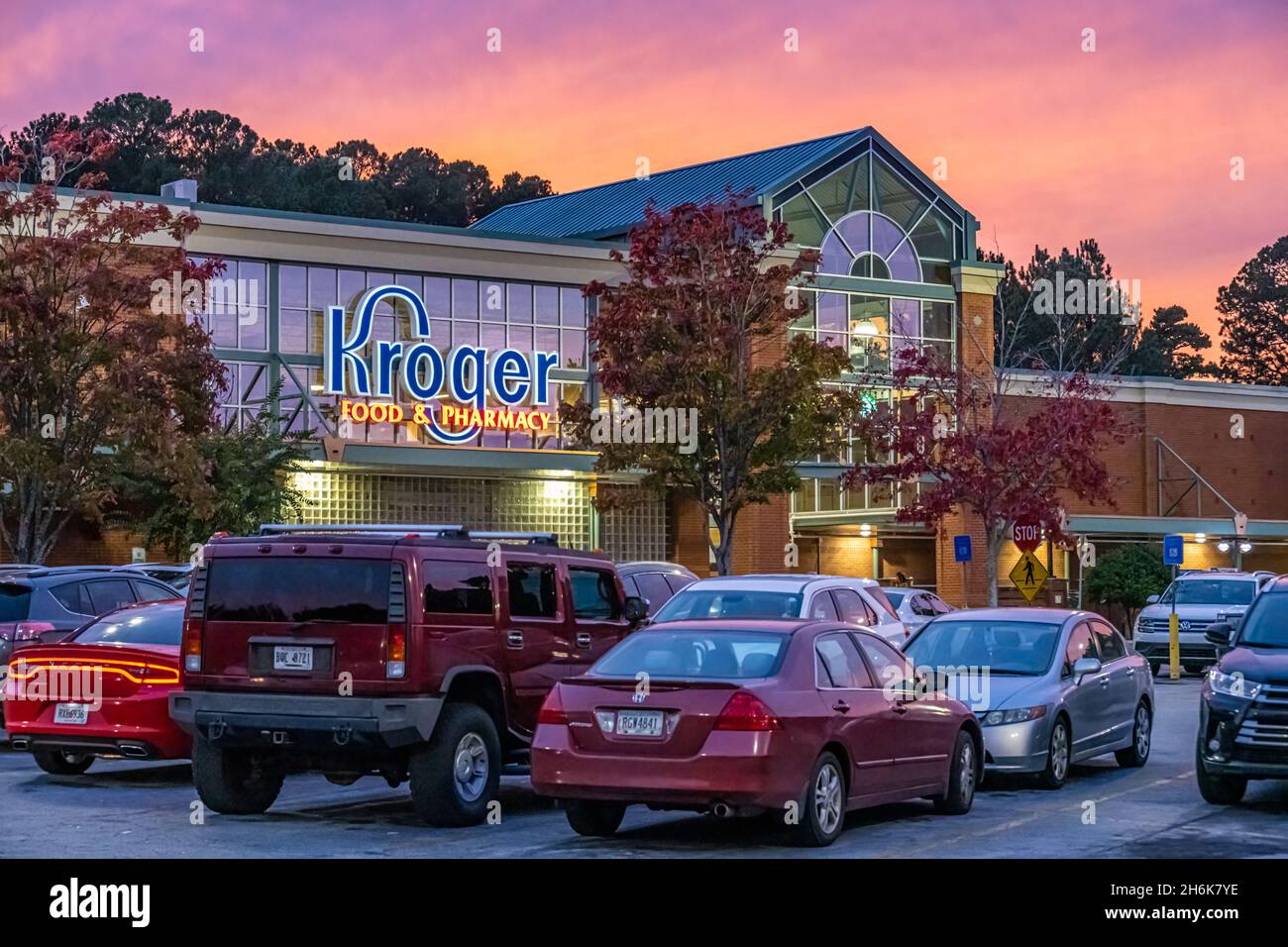 Kroger supermercato al tramonto a Snellville (Metro Atlanta), Georgia. (USA) Foto Stock