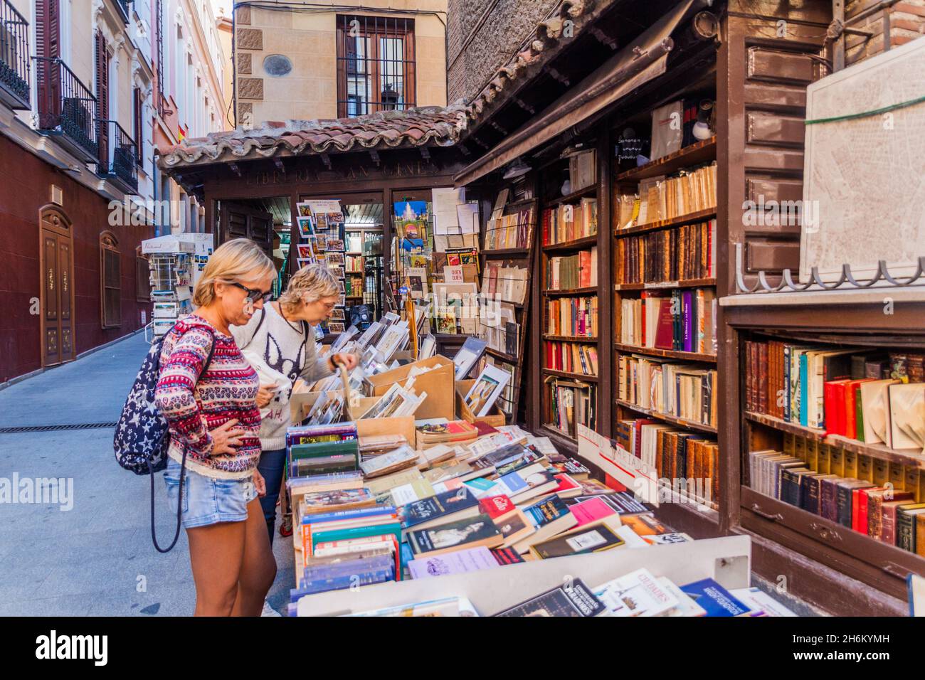MADRID, SPAGNA - 25 OTTOBRE 2017: Libreria all'aperto nel centro di Madrid, Spagna Foto Stock