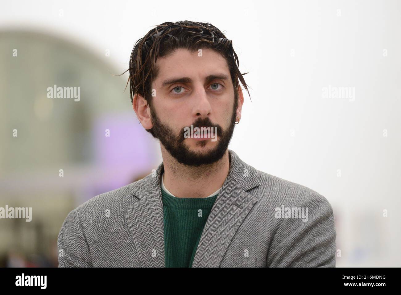 Roma, Italia. 16 novembre 2021. Pietro Castellitto, attore durante la presentazione del libro 'la casa di Roma' di Pierluigi 'Pigi' Battista, News in Rome, Italy, November 16 2021 Credit: Independent Photo Agency/Alamy Live News Foto Stock