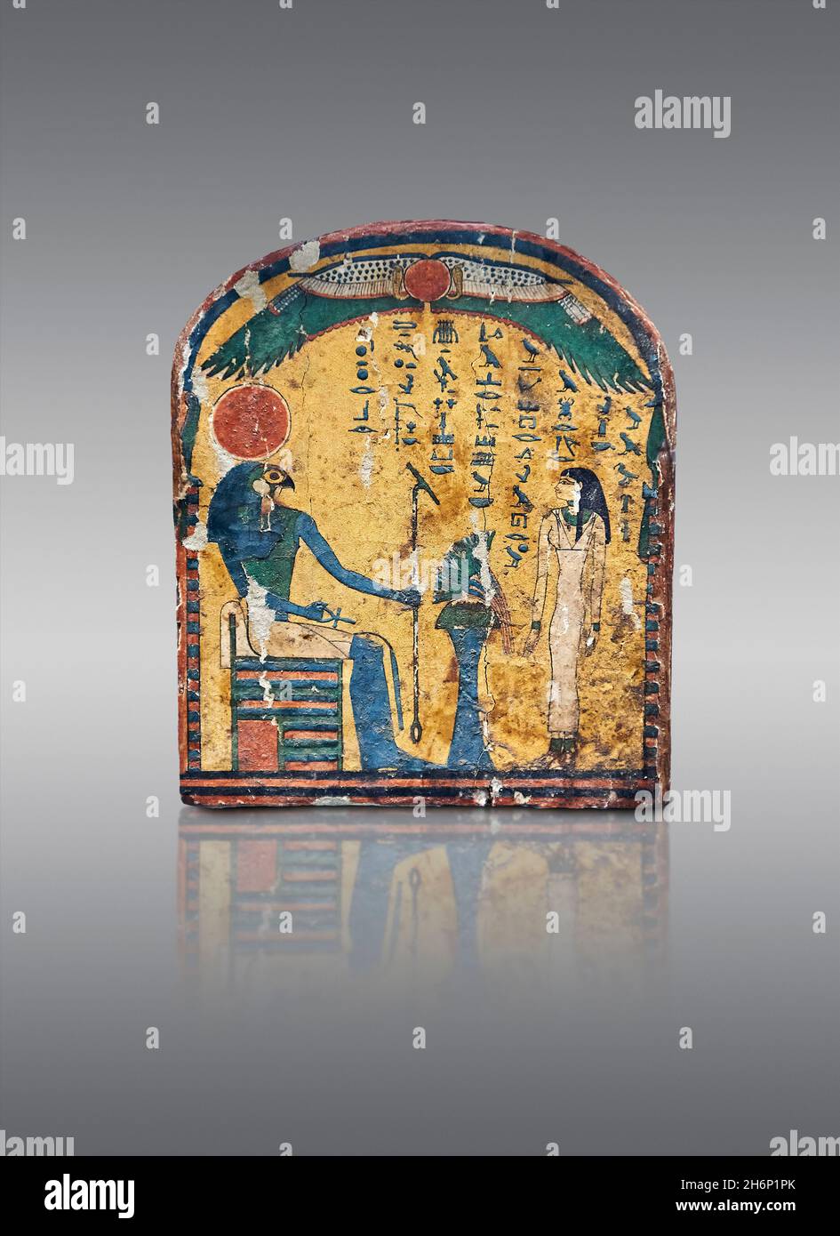 Antica stela egiziana di Tj(en)tdiashakhet , 1390-1352, 18a dinastia. Tebe. British Museum EA65354. Stela in legno con copertura rotonda: Questo dipinto rotondo- Foto Stock
