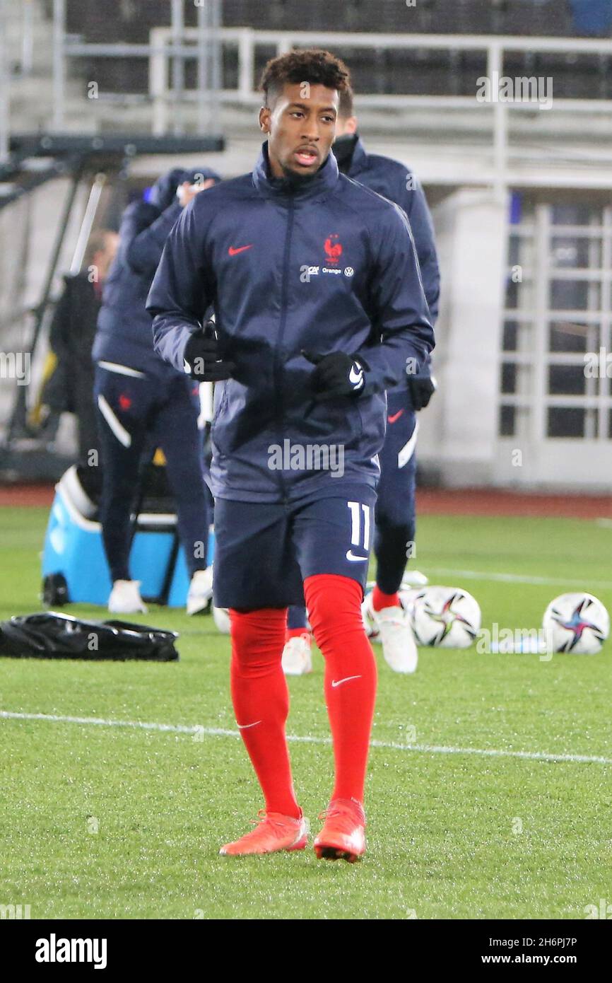 Kingsley Coman di Francia si riscalda durante la Coppa del mondo FIFA 2022, Qualifiers Group D partita di calcio tra Finlandia e Francia il 16 novembre 2021 all'Olympiastadion di Helsinki, Finlandia - Foto: Laurent Lairys/DPPI/LiveMedia Foto Stock