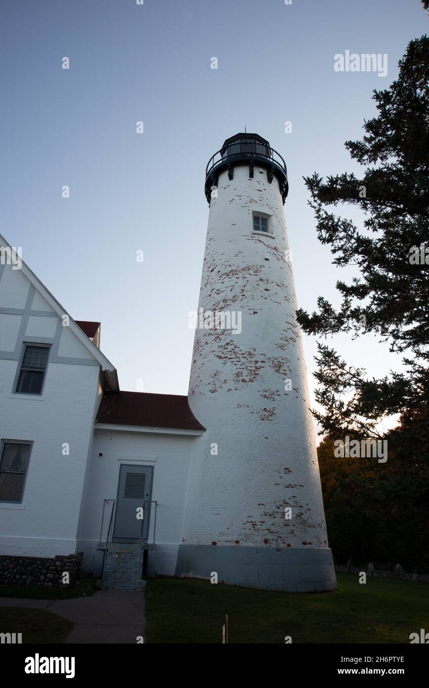 Punta il faro di Iroquois nella foresta nazionale di Hiawatha degli Stati Uniti superiori del Michigan Foto Stock