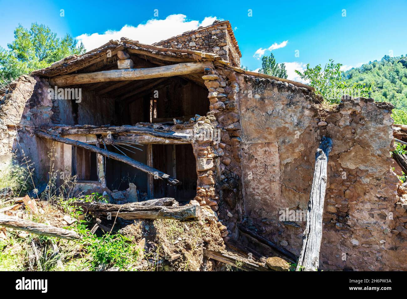 Vecchia casa abbandonata a Montanejos, Castellon, Terra di Valencia, Spagna Foto Stock