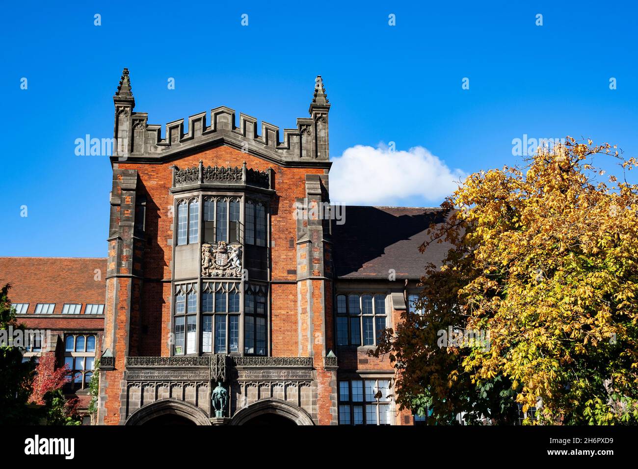 Il Re Edoardo VII edificio della Newcastle University su un soleggiato giorno d'autunno Foto Stock