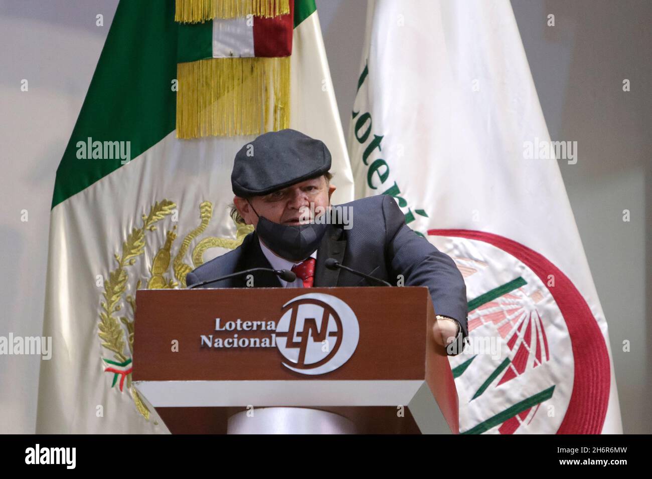 La Lotteria Nazionale ha dedicato il suo maggior tiraggio n° 3827 alla carriera di Saúl “Canelo” Álvarez, un pugile professionista messicano che ha vinto campione del mondo Foto Stock