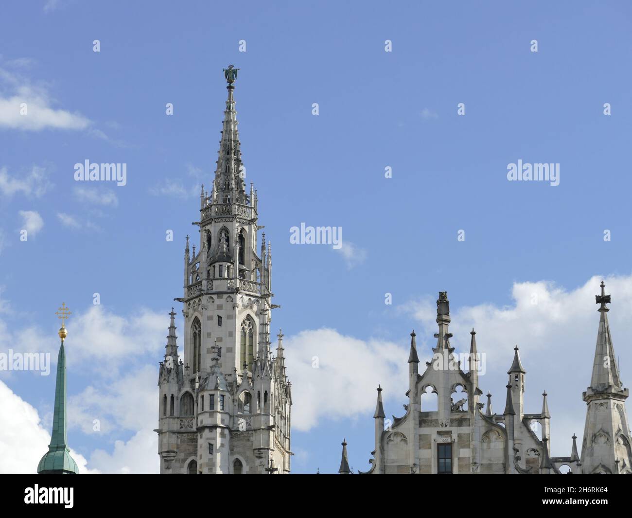 Neues Rathaus München, Turm con Münchner Kindl. Towertop Municipio di Monaco, Marienplatz. Foto Stock