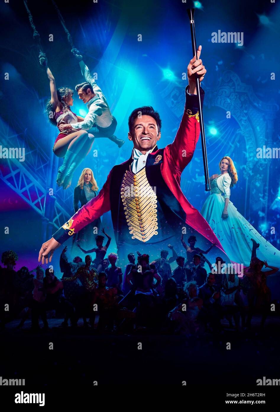 DATA DI USCITA: 20 dicembre 2017 TITOLO: The Greatest Showman CASA DI PRODUZIONE: Twenth Century Fox REGISTA: Michael Gracey TRAMA: Ispirato dall'immaginazione di P.T. Barnum, The Greatest Showman è un musical originale che celebra la nascita di show business e racconta di un visionario che è cresciuto dal nulla per creare uno spettacolo che è diventato una sensazione mondiale.STARRING: Hugh Jackman, Zac Efron, Zendaya poster art. (Credit Image: © Twentieth Century Fox/Entertainment Pictures) Foto Stock
