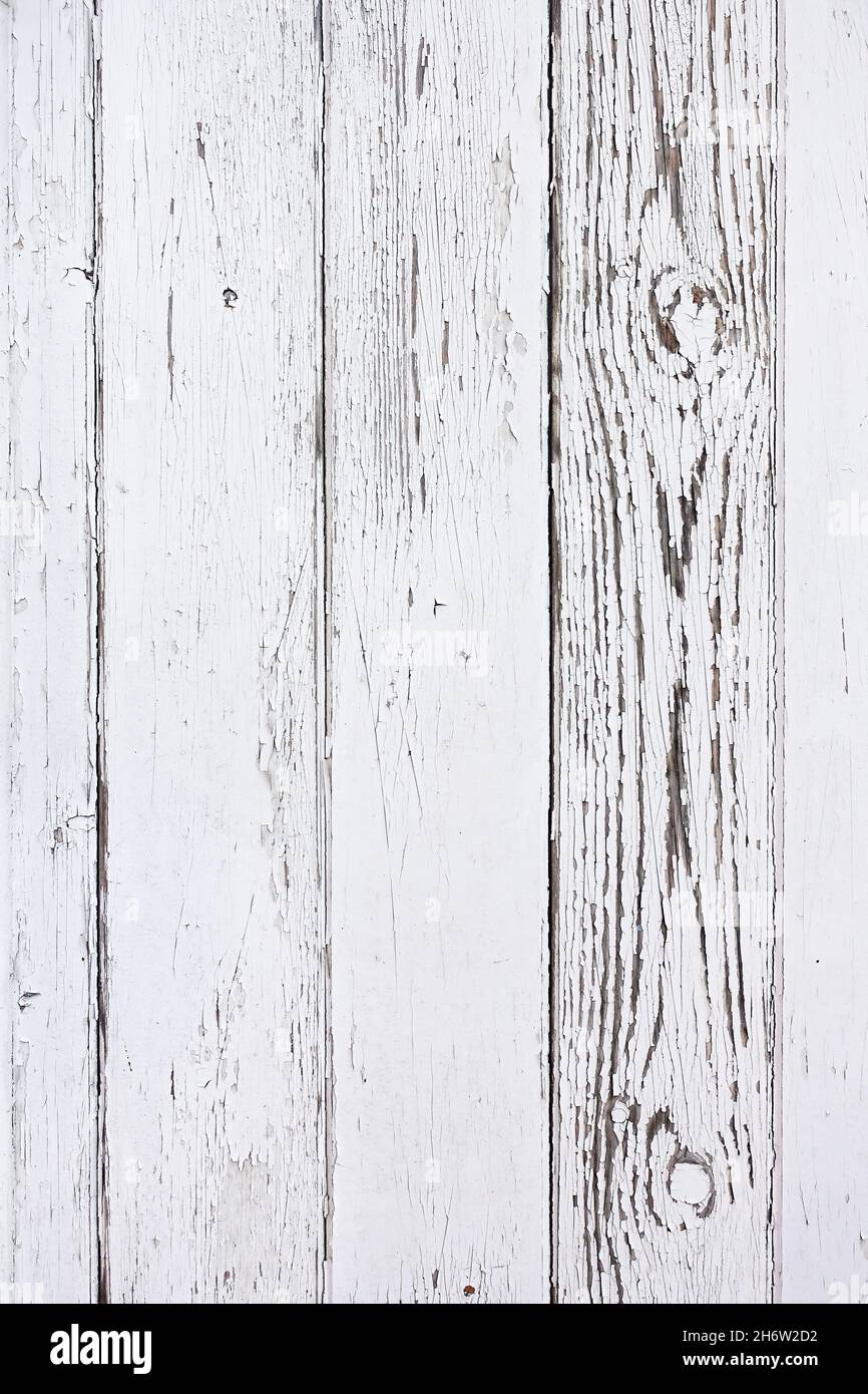 Fondo in legno temperato affondato con vernice bianca vecchia. Foto Stock