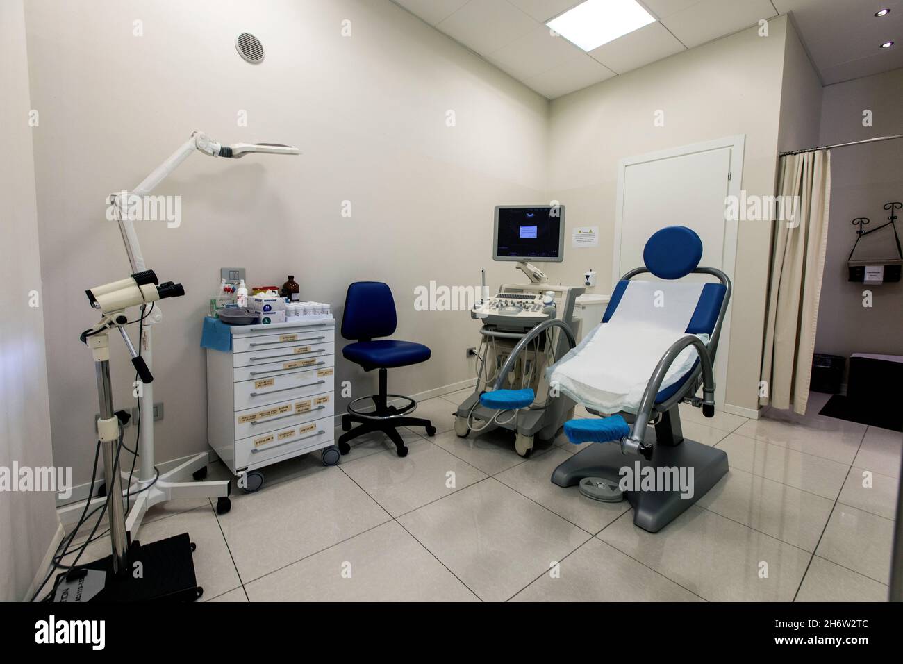 Padova, Italia - novembre 10 2021: Clinica medica e attrezzature mediche Foto Stock