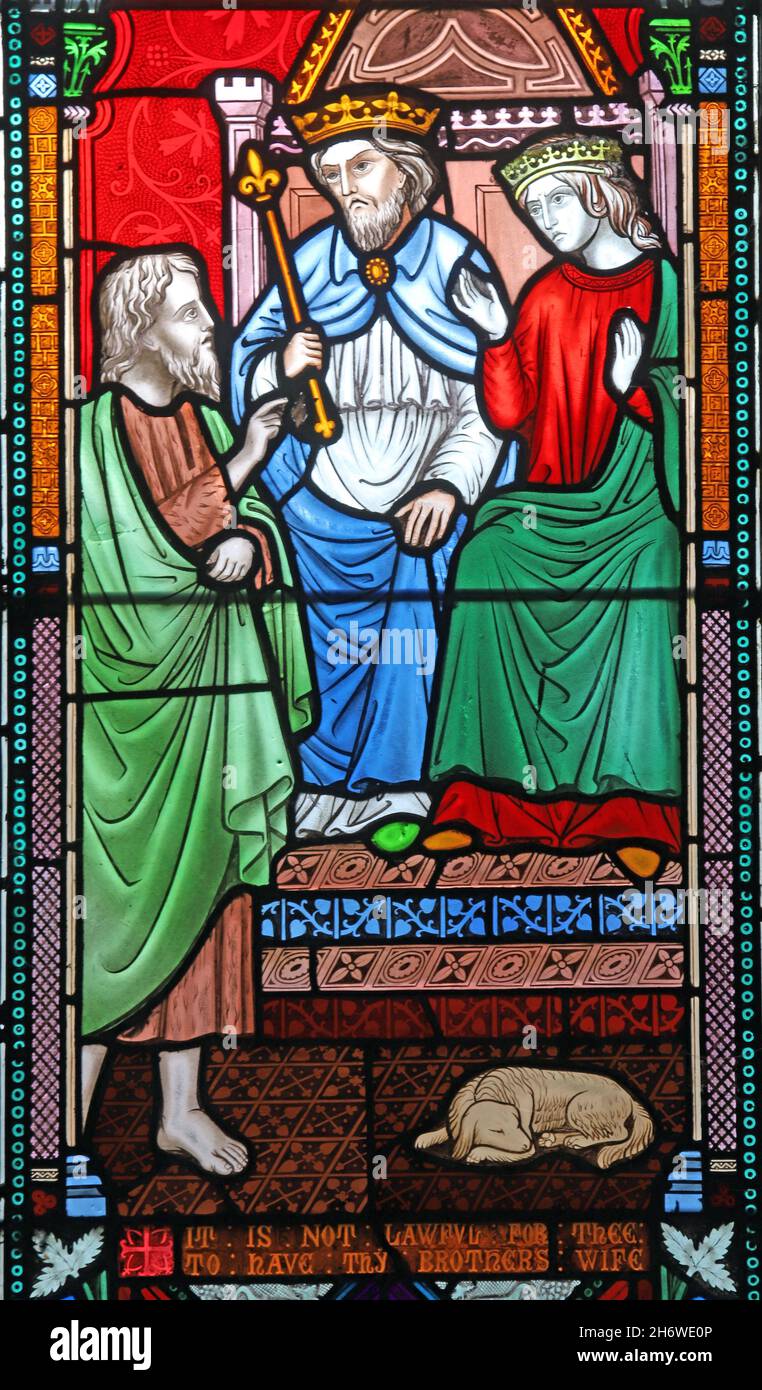 Una vetrata di Frederick Preedy raffigurante John the Baptist prima di Kong Erode, St Lawrence Church, Weston-Sub-Edge, Gloucestershire Foto Stock