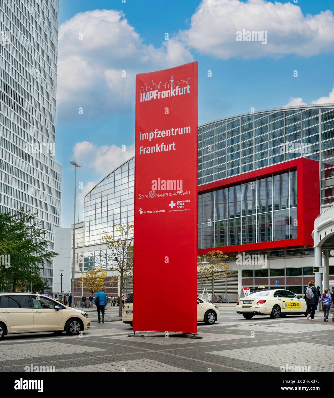 Centro di vaccinazione presso il centro espositivo Frankfurt am Main Foto Stock