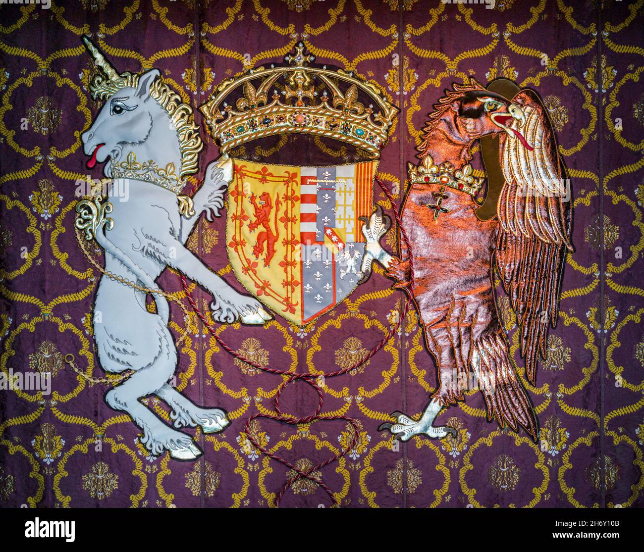 Royal Scottish King stemma di House of Stuart con arazzo ricamato unicorno & aquila, Castello di Stirling, Scozia, Regno Unito Foto Stock