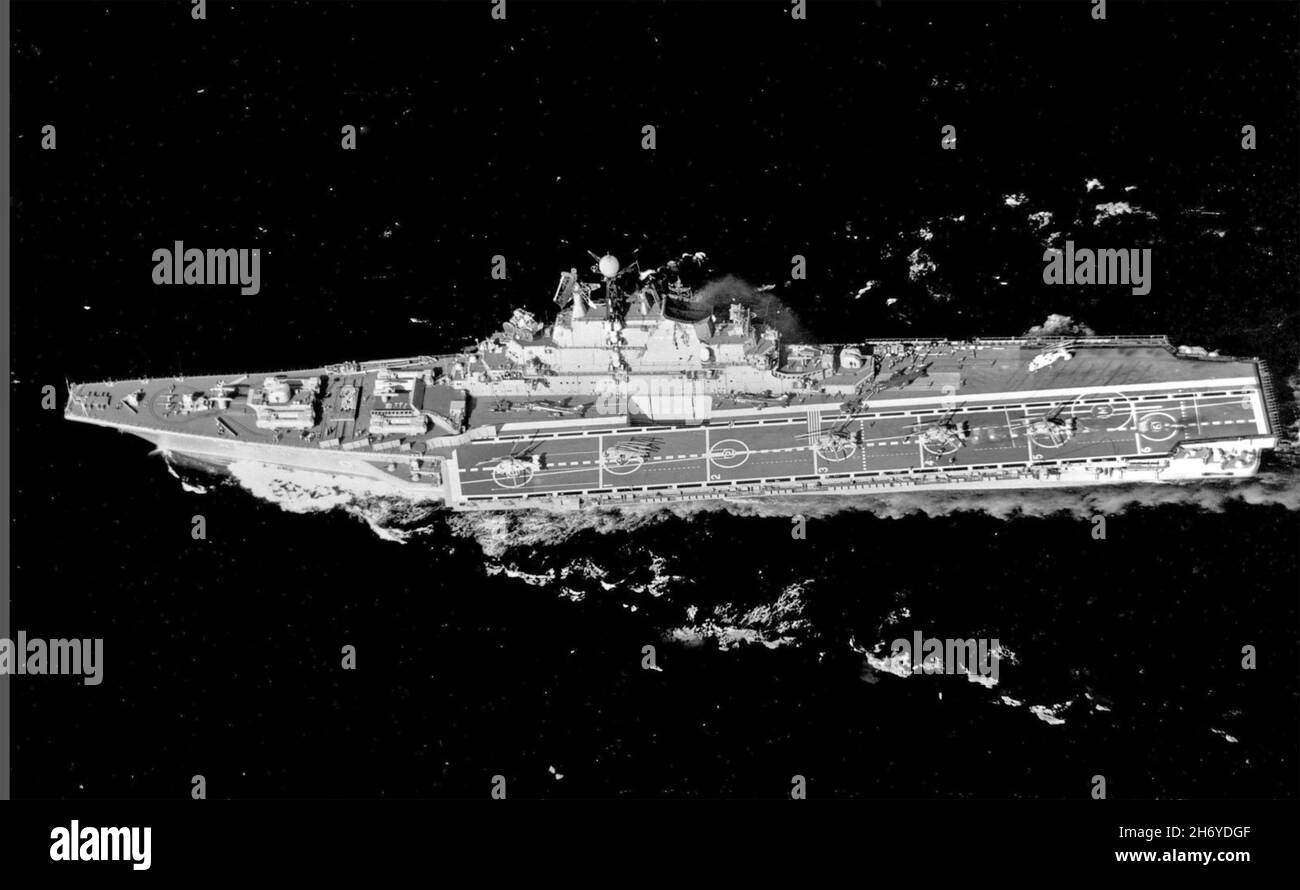 'MINSK' Un vettore aereo sovietico di classe Kiev. Lanciato nel settembre 1975, fu venduto in Cina e fu messo in un museo navale a Jiangsu. Foto: Archivio Nazionale DEGLI STATI UNITI. Foto Stock