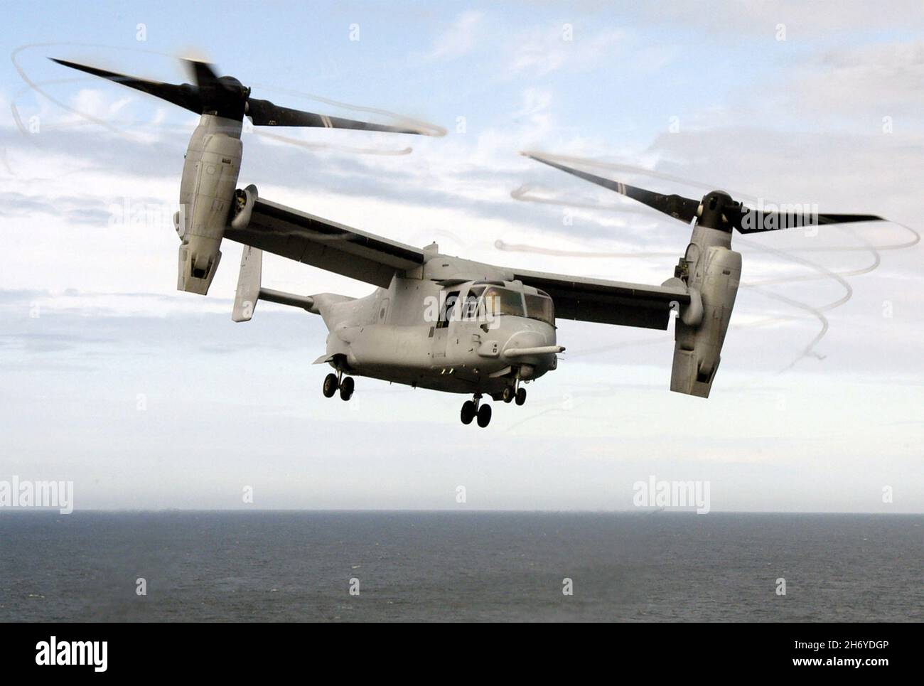 MV 22B OSPREY volo verticale/corto-corsa decollo aereo operato dal corpo Marino degli Stati Uniti. Foto scattata 2005 da USMC Foto Stock