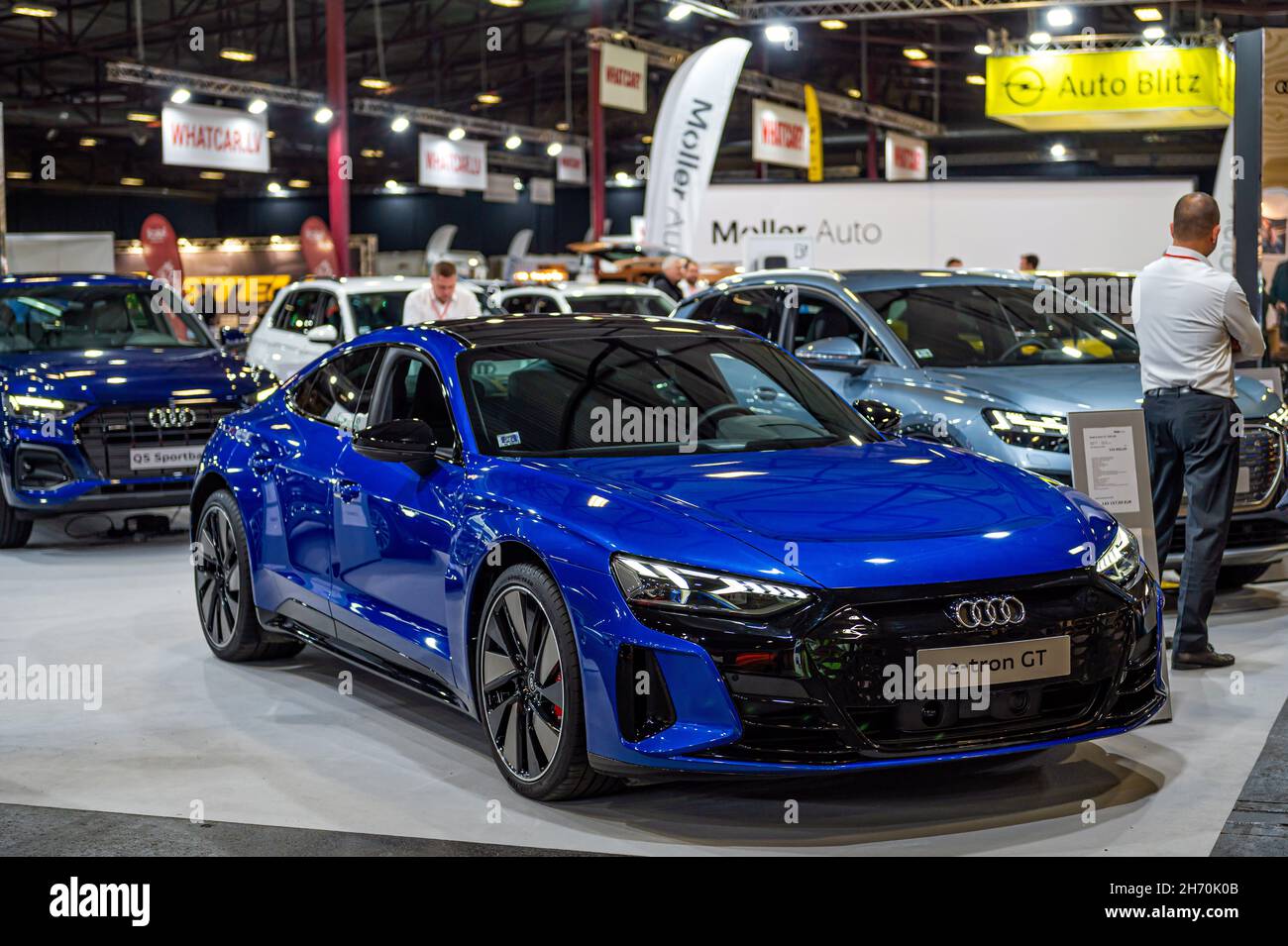 Riga, Lettonia, 24 set 2021: Prima auto elettrica Audi e-tron GT ad una mostra di motori, modello 2021, vista frontale Foto Stock