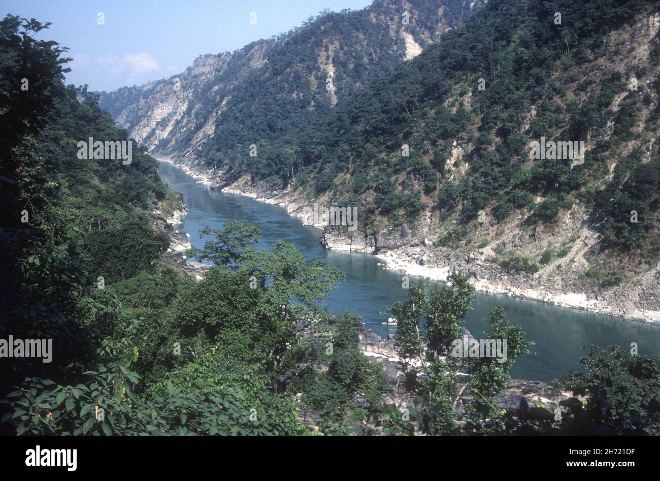 Sito della diga contraversiale superiore di Karnali Hydropower nel Nepal occidentale. Originale previsto nel 2008 ma a partire da febbraio 2020, il Power Purchase Agreemen Foto Stock