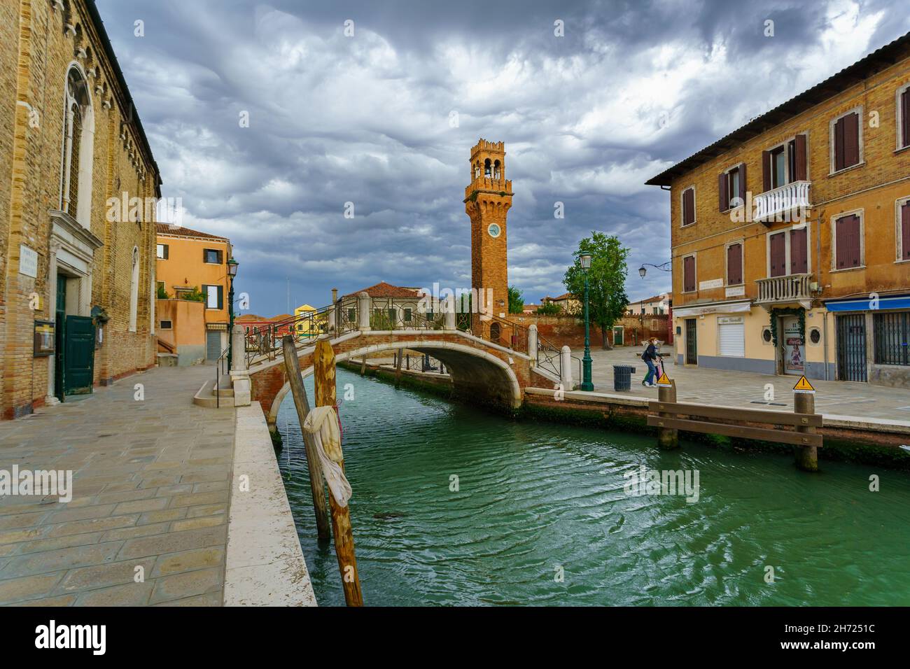 Murano, vista sulla Torre dell'Orologio Foto Stock