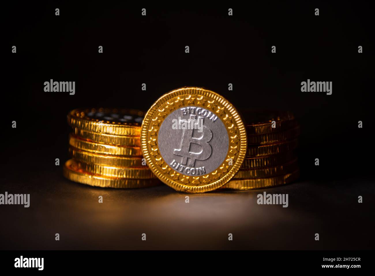 Bitcoin BTC monete in criptovaluta. Concetto di mercato azionario. Foto Stock