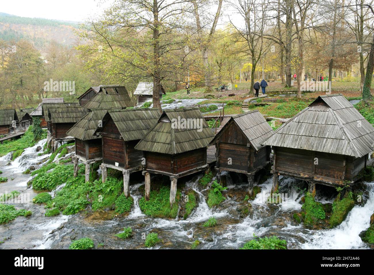 Mlinčići: Vecchi mulini sul fiume Pliva vicino a Jajce (Bosnia-Erzegovina) Foto Stock