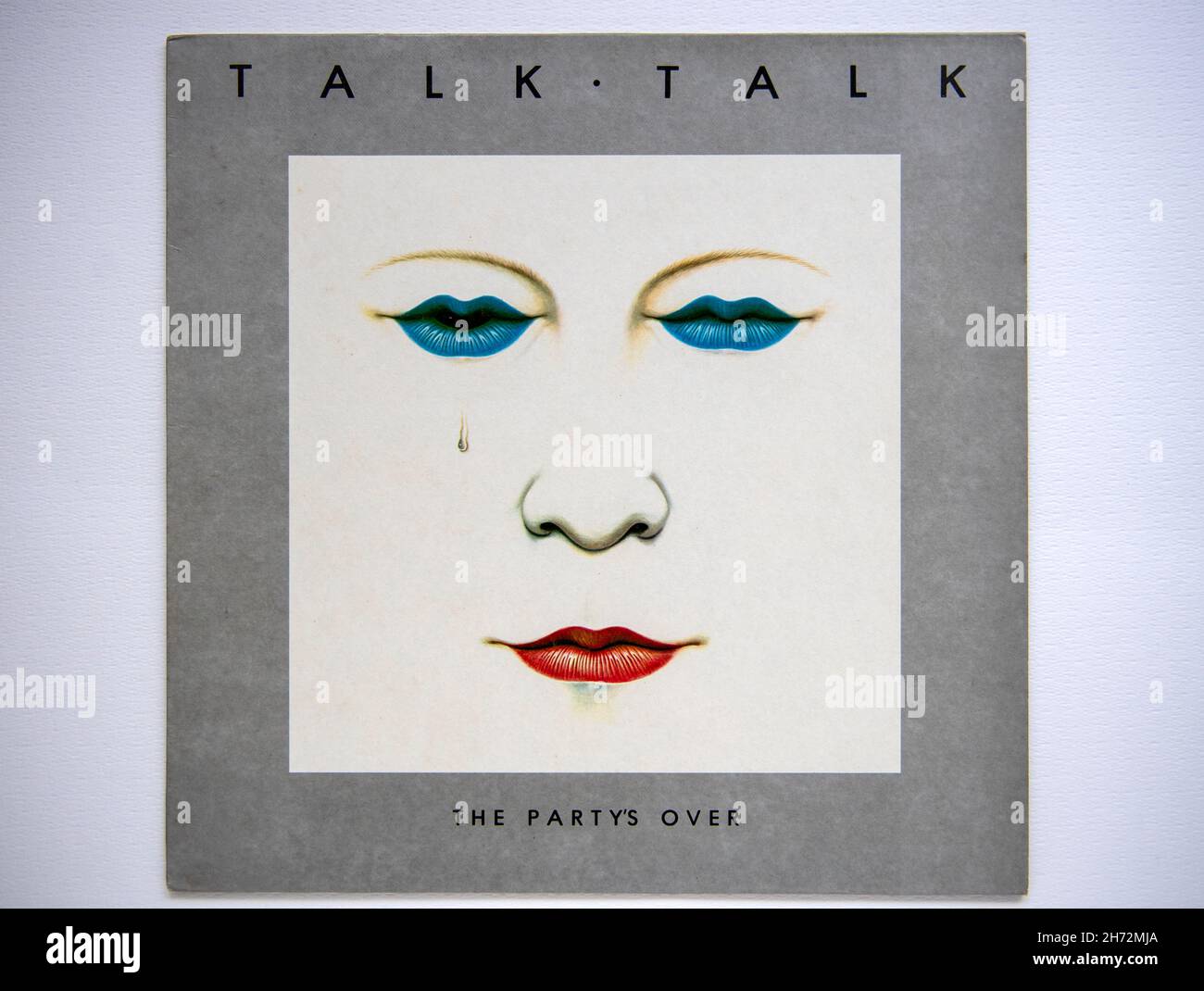 LP Cover of the Party's Over, l'album di debutto di Talk Talk, uscito nel 1982 Foto Stock