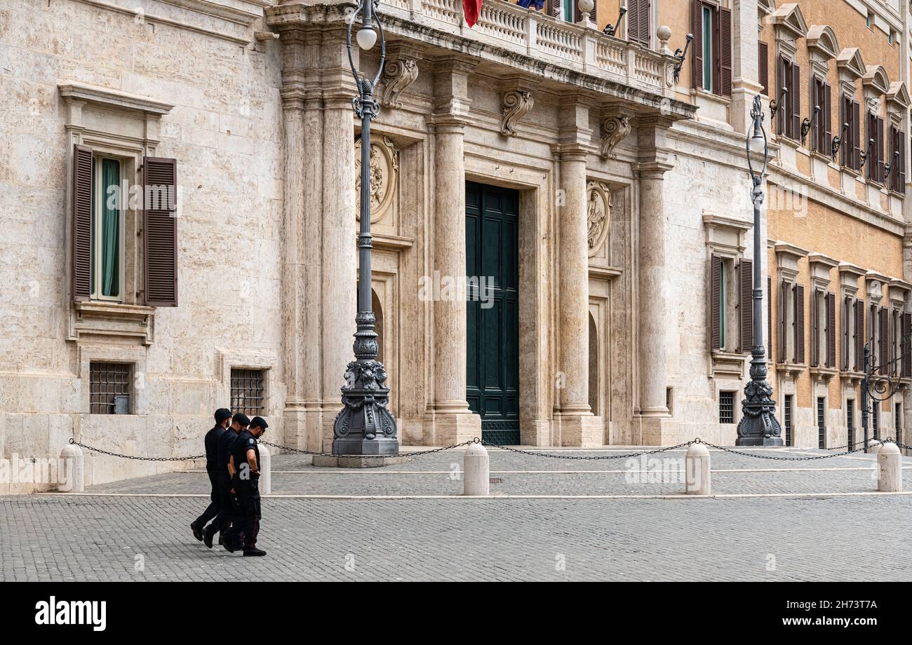 Palazzo Montecitorio, edificio del Parlamento della Camera dei deputati, Roma, Italia Foto Stock