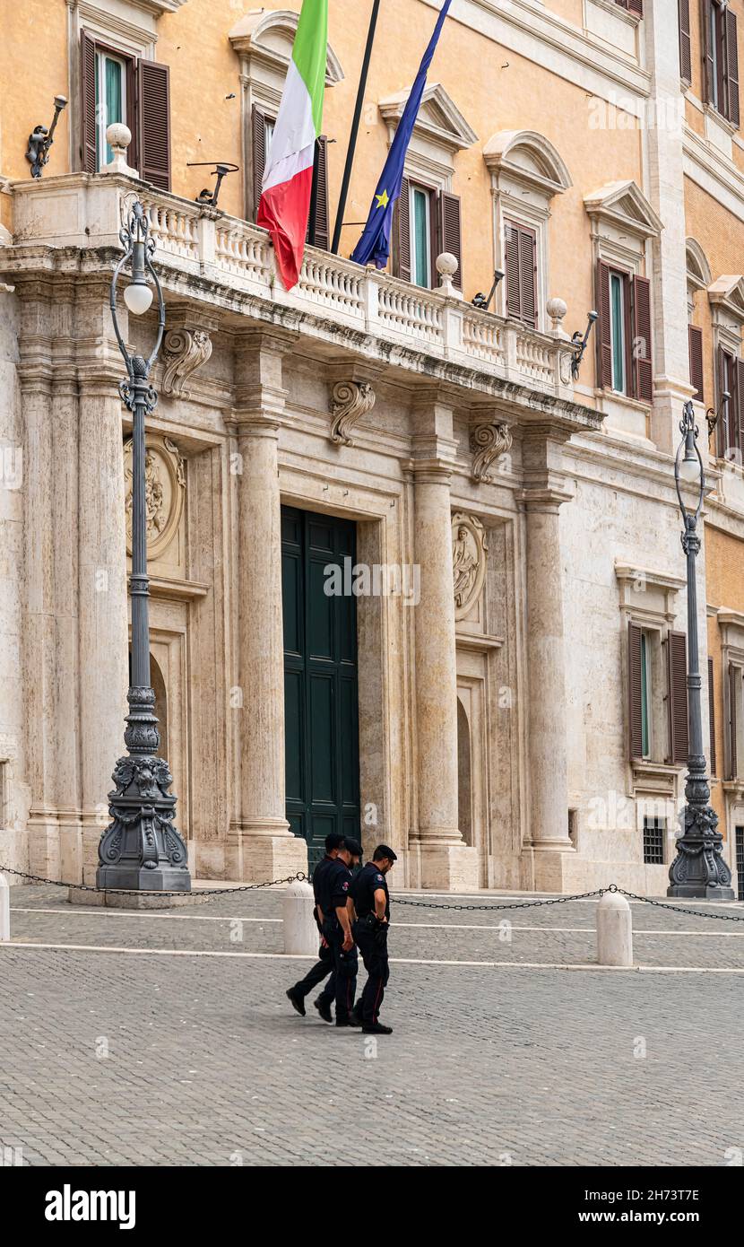 Palazzo Montecitorio, edificio del Parlamento della Camera dei deputati, Roma, Italia Foto Stock
