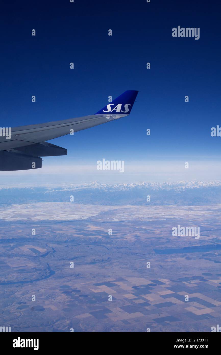 KOPENHAGEN, DANIMARCA - 24 NOV 2018: Vista dalla cabina dell'aeromobile all'ala poco dopo il decollo Foto Stock