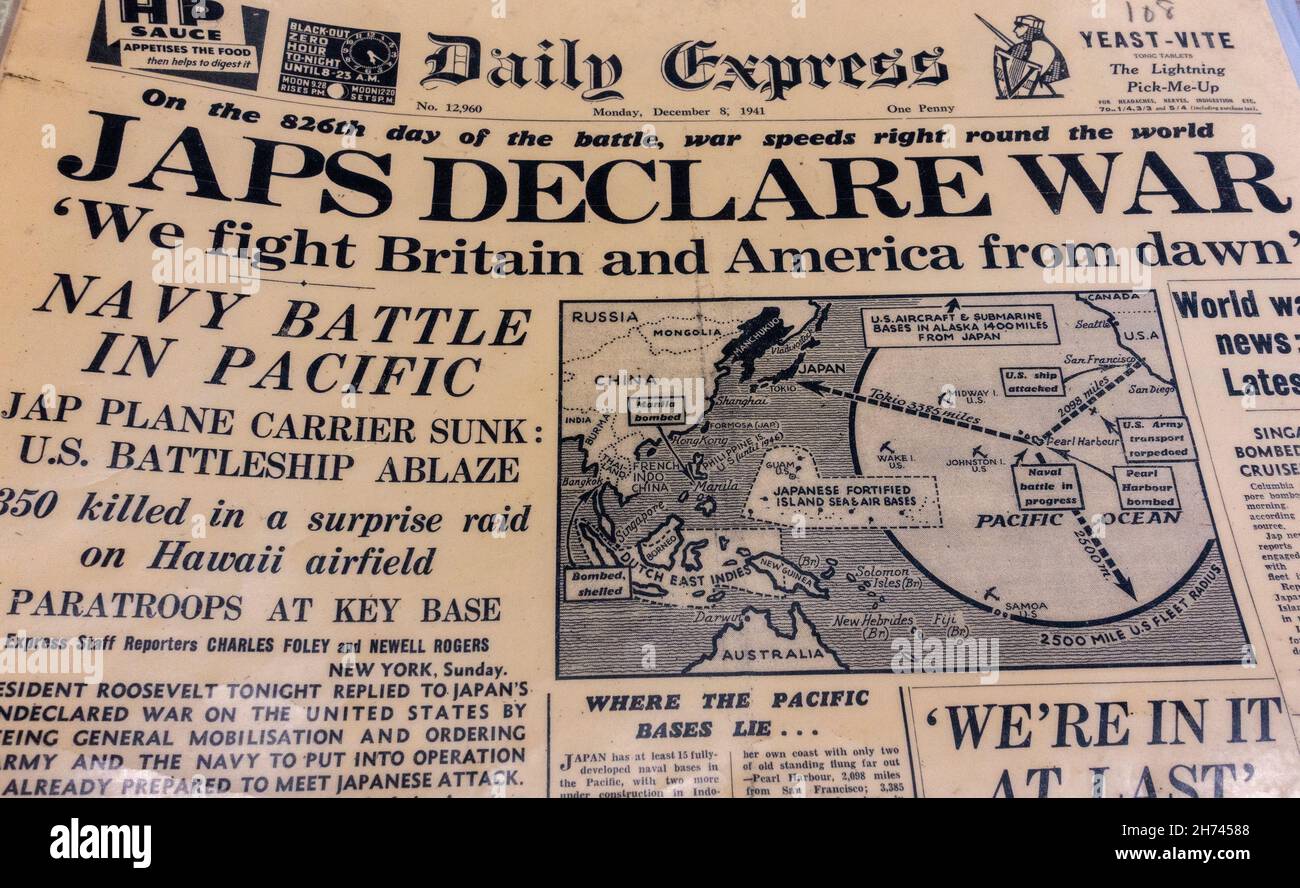 Il titolo 'jAPS Declare War' su Daily Express l'8 dicembre 1941 dopo l'attacco giapponese a Pearl Harbor, Oahu, Hawaii. USA. Foto Stock