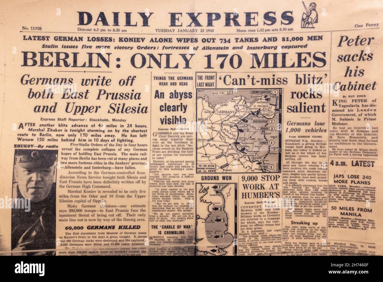 "Berlino: Solo 170 miglia" sul titolo russo Advance in Germania sulla prima pagina del Daily Express il 17th gennaio 1945. Foto Stock