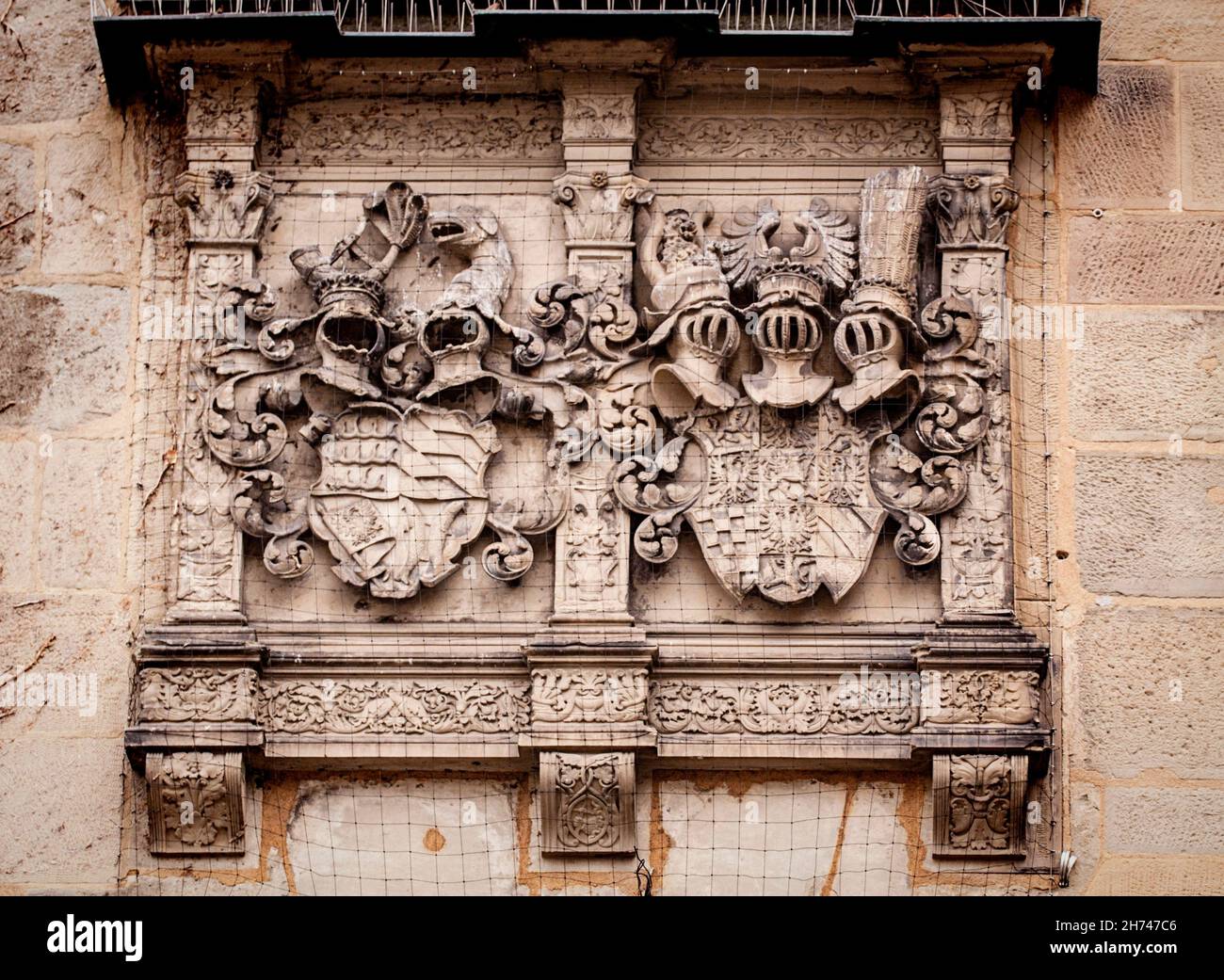 Stoccarda, Germania - Conte Eberhard i, duca di Wuerttemberg stemma sulle mura del vecchio castello Foto Stock
