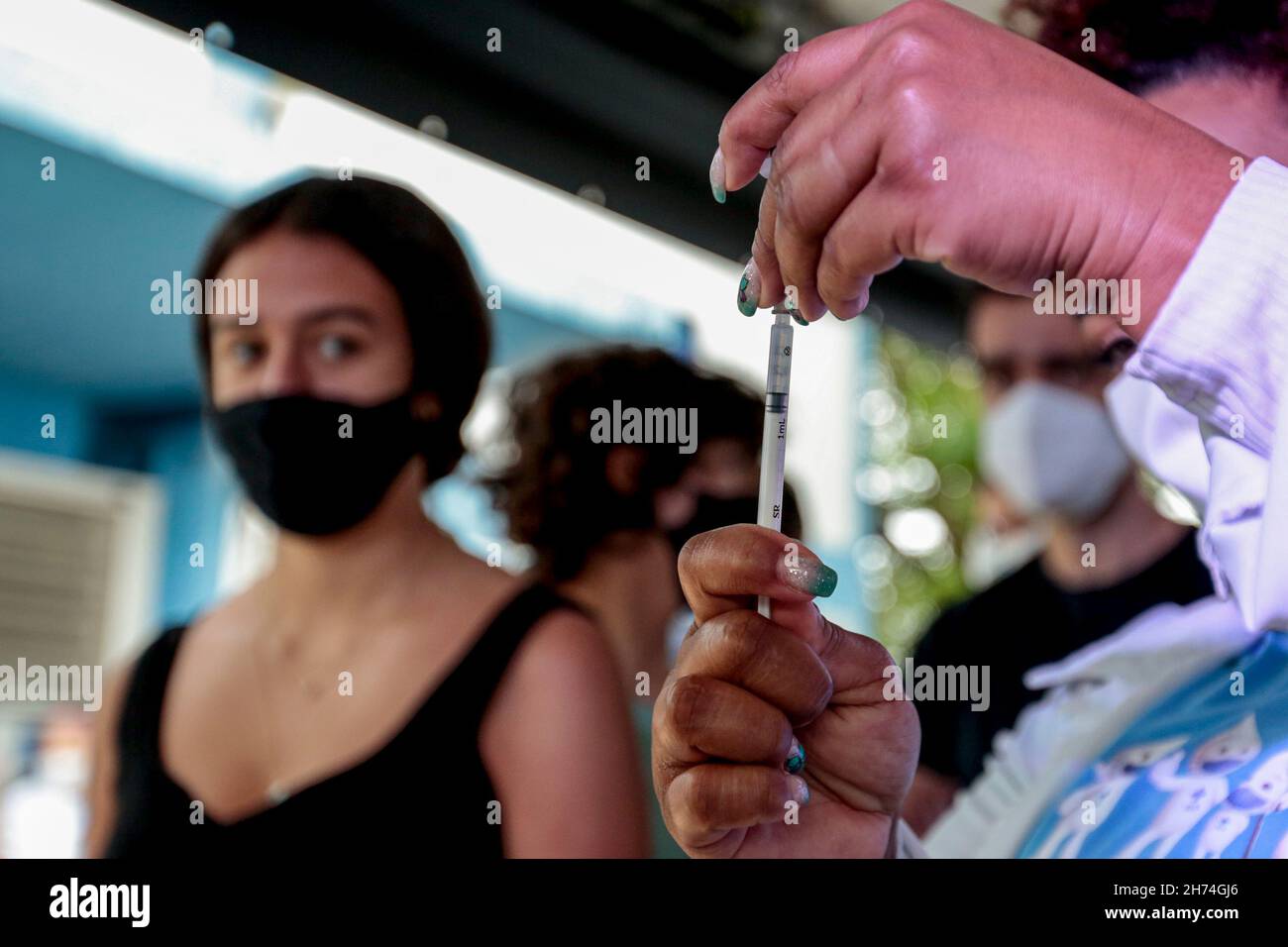 SP - San Paolo - 11/20/2021 - SAN PAOLO, MEGA VACCINE CAMPAIGN CAMPAIGN COVID-19 - l'inizio della campagna si svolgerà la mattina di sabato 20 presso l'unità sanitaria di base di Jardim Colombo (UBS) nel sud della città di San Paolo. Di mega vaccinazione contro COVID-19 promossa dal Ministero della salute e che dura fino al Il 26 novembre. Foto: Suamy Beydoun/AGIF/Sipa USA Credit: Sipa USA/Alamy Live News Foto Stock