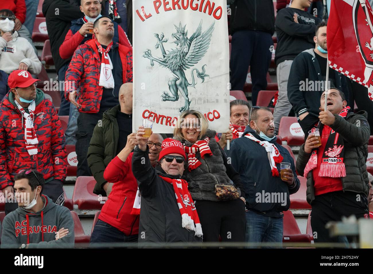 Stadio Renato Curi, Perugia, 20 novembre 2021, Tifosi perugia durante AC Perugia vs FC Crotone - Campionato Italiano di Calcio BKT Foto Stock