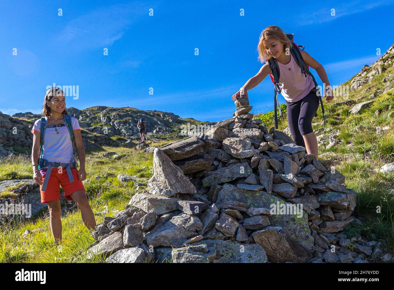 HAUTES-ALPES (05), LA GRAVE, SERRE CHEVALIER, PARCO NAZIONALE DEGLI ECRINS, ALTOPIANO EMPARIS, ESCURSIONI CON ALEXANDRE PUECH, GUIDA DI MONTAGNA CON ORIZZONTI MOUNTAI Foto Stock