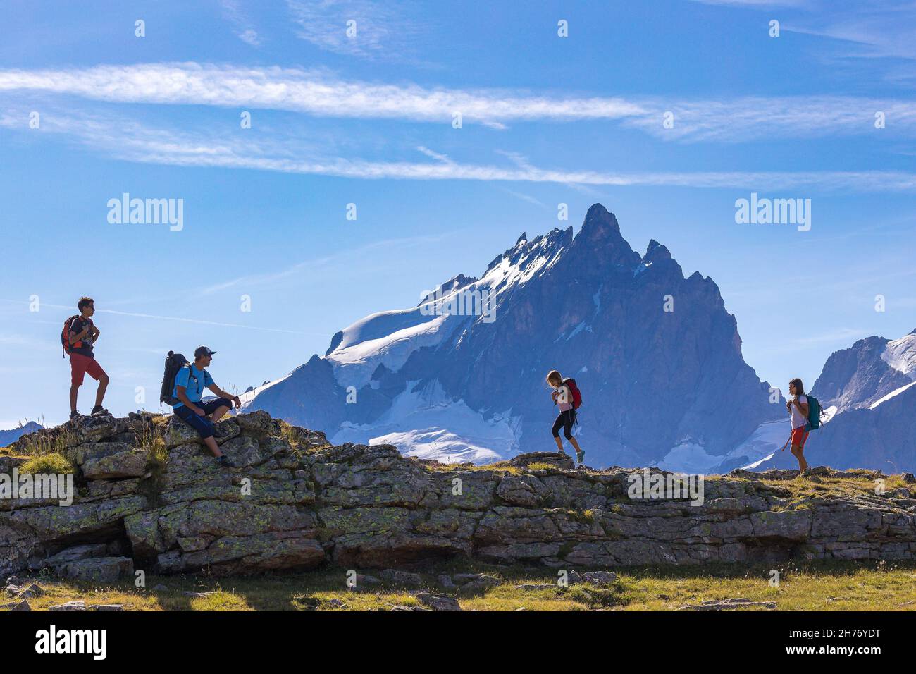 HAUTES-ALPES (05), LA GRAVE, SERRE CHEVALIER, PARCO NAZIONALE DEGLI ECRINS, ALTOPIANO EMPARIS, ESCURSIONI CON ALEXANDRE PUECH, GUIDA DI MONTAGNA CON ORIZZONTI MOUNTAI Foto Stock