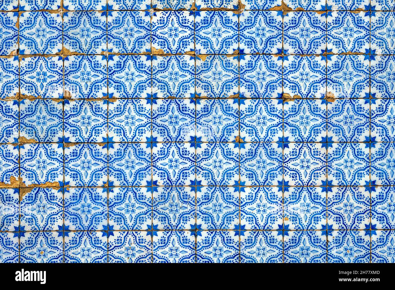 Sfondo dalle tipiche piastrelle portoghesi blu Foto Stock
