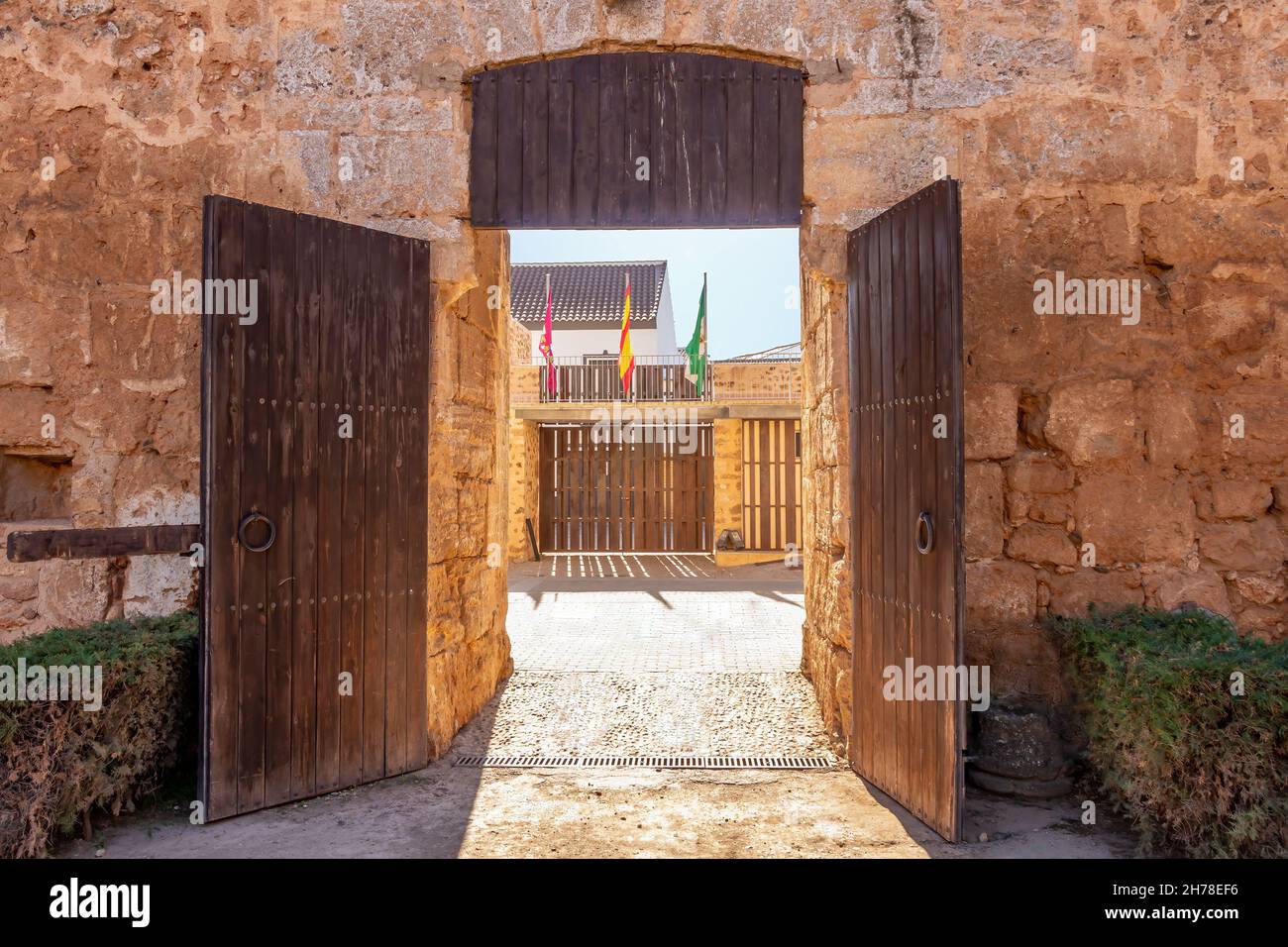 Porte di ingresso al castello Niebla, a Huelva, Andalusia, Spagna Foto Stock