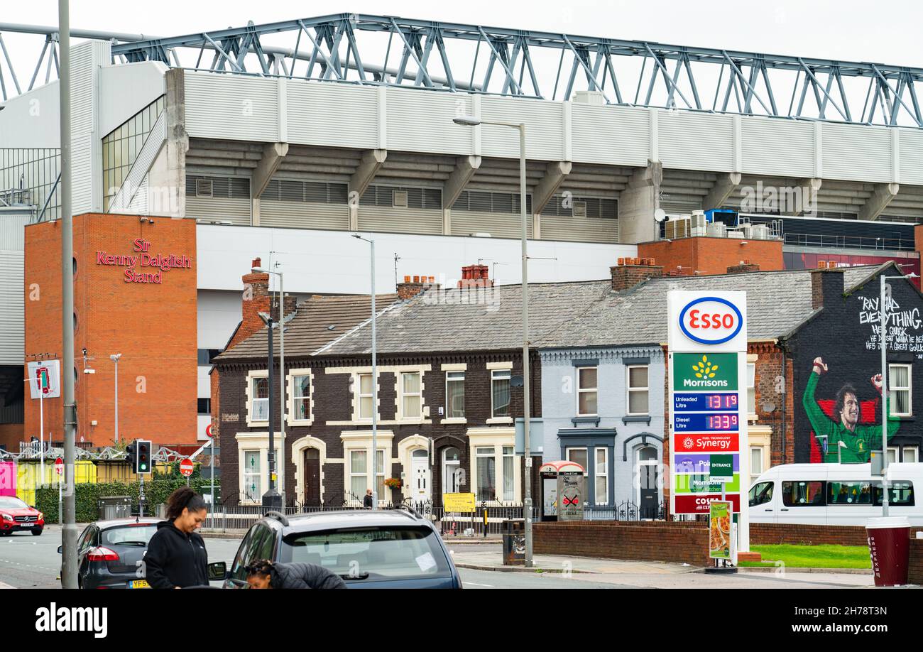 The Kenny Dalglish Stand, ex Kemlyn Road Stand, Anfield, Liverpool Football Club. Preso nel settembre 2021. Foto Stock