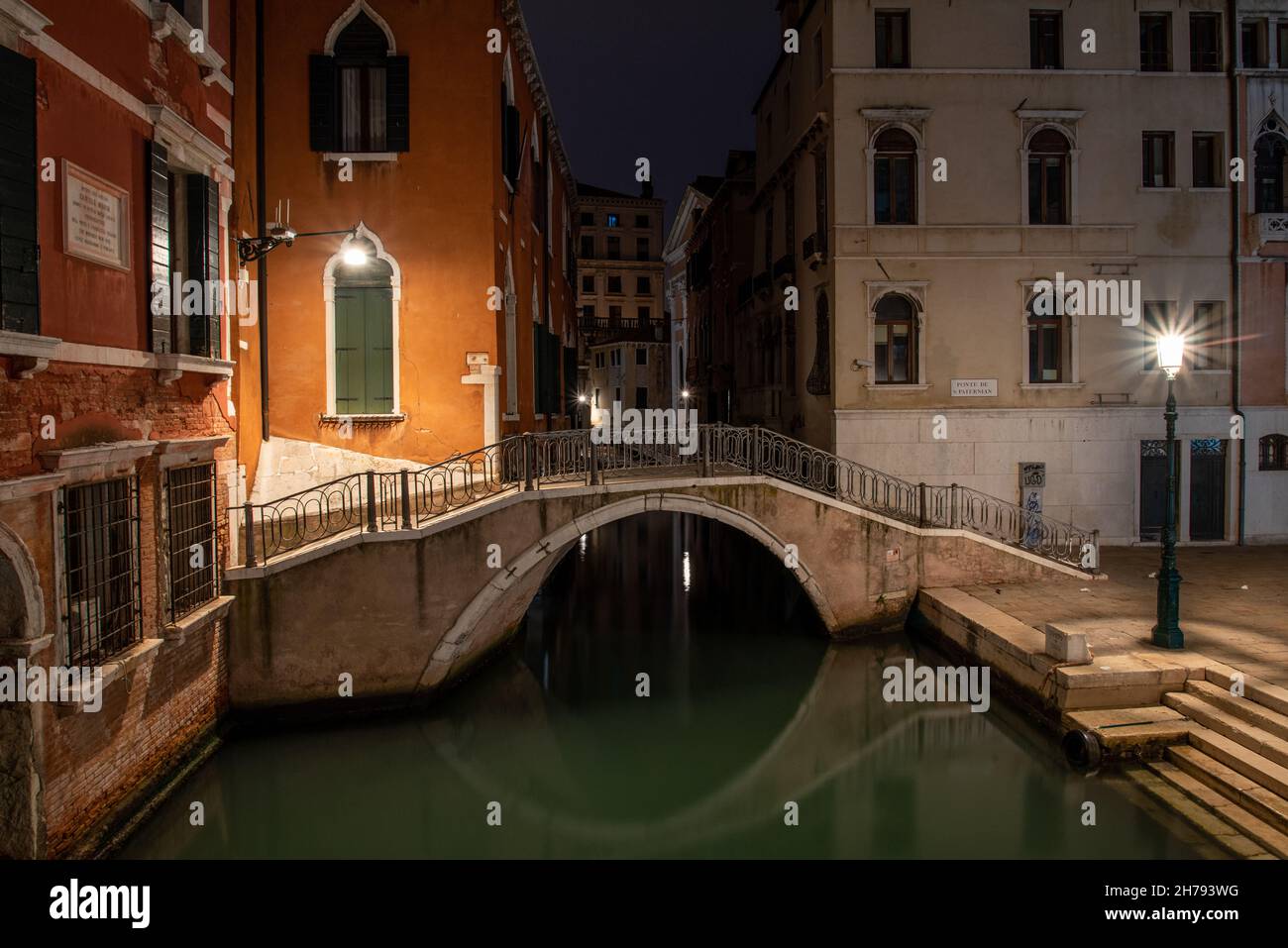Piazza di Cannaregio di notte, Venezia, Italia Foto Stock