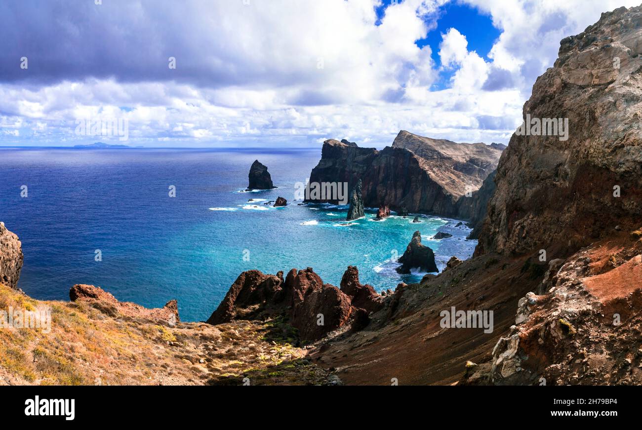 Bellezza paesaggio naturale dell'isola di Madeira. Oceano Atlantico, Portogallo. Punto di vista Ponta do Rrosso nella parte orientale, Ponta de sao Lourence penisola Foto Stock