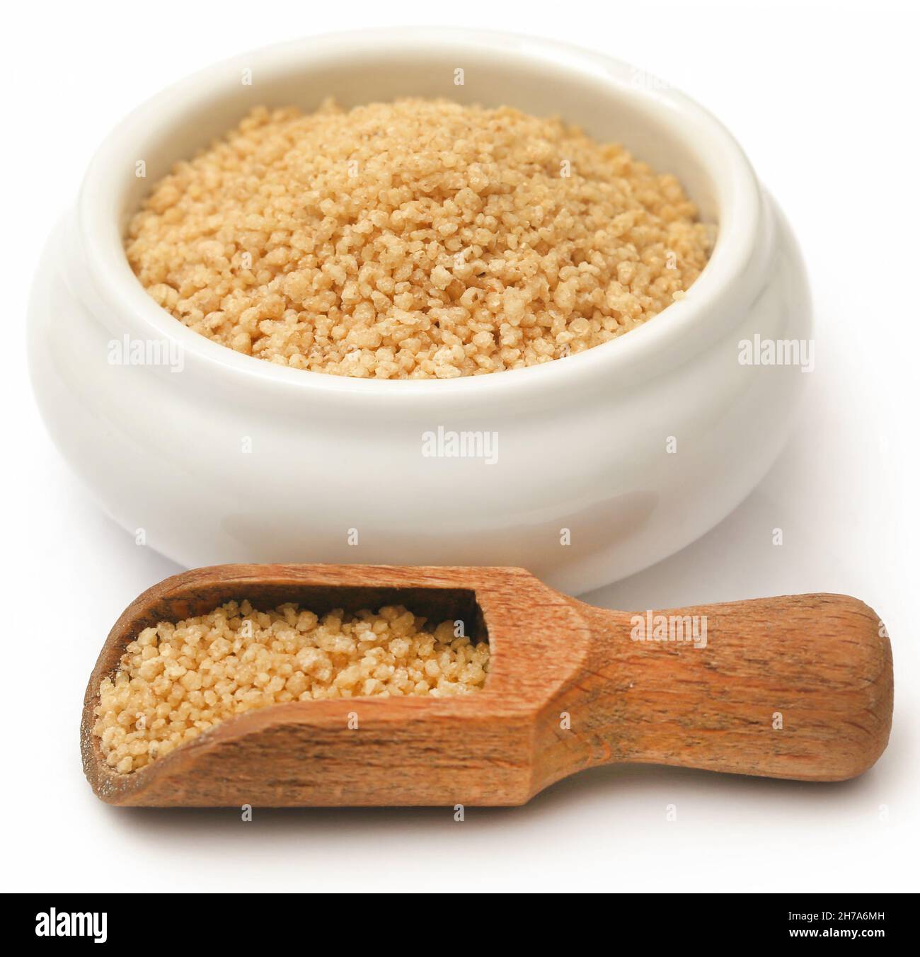 Il cous cous a nord cucina africana su sfondo bianco Foto Stock